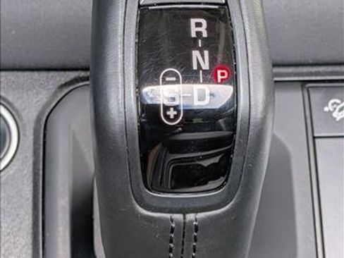 Used 2021 Land Rover Defender 90 S AWD/4WD image 15