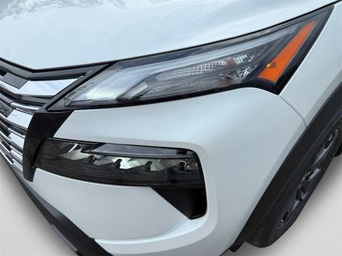 New 2026 Nissan Rogue SV w/ SV Premium Package image 21