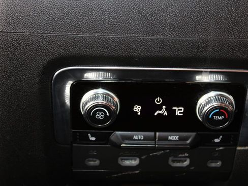 Used 2023 GMC Yukon Denali Ultimate w/ LPO, Floor Liner Package AWD/4WD image 54