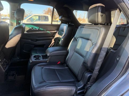 Used 2016 Ford Explorer Limited w/ Equipment Group 301A image 13