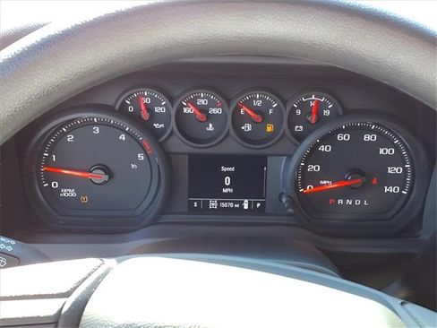 Used 2025 Chevrolet Silverado 2500 Custom w/ Custom Value Package image 10