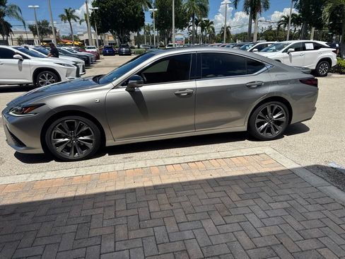 Used 2019 Lexus ES 350 F Sport w/ Accessory Package 2 FWD image 11