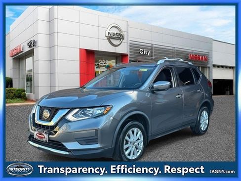 Used 2018 Nissan Rogue SV w/ Sun & Sound Touring Package image 6