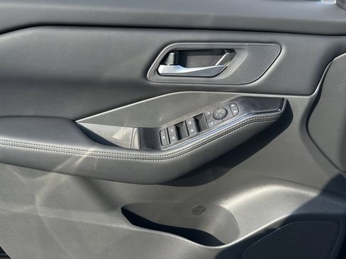 New 2026 Nissan Rogue SV image 2