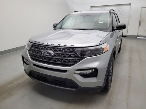 Used 2022 Ford Explorer XLT w/ Equipment Group 202A RWD image 15