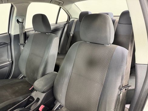 Used 2017 Mitsubishi Lancer LE image 12