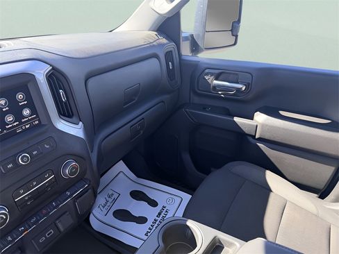 Used 2025 Chevrolet Silverado 2500 Custom w/ Custom Value Package image 30
