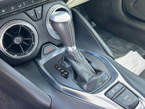 Used 2022 Chevrolet Camaro LT image 21