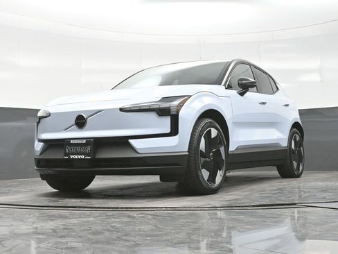 New 2026 Volvo EX30 Plus w/ Climate Package AWD/4WD image 38