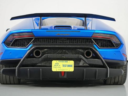 Used 2018 Lamborghini Huracan Performante image 13