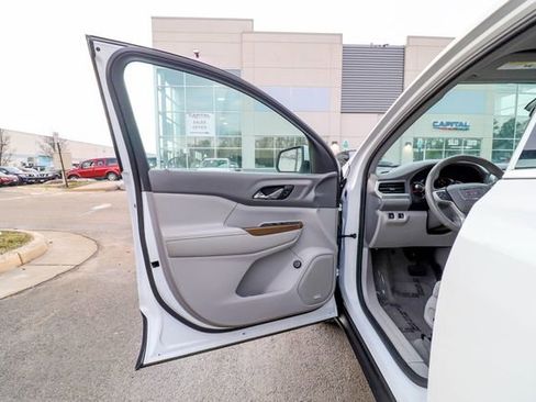 Used 2018 GMC Acadia SLE w/ Driver Alert Package I image 36