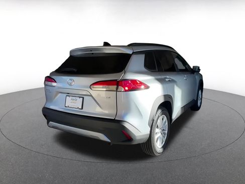 Used 2025 Toyota Corolla Cross LE image 14