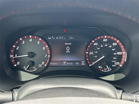 Used 2025 Nissan Frontier PRO-4X image 32