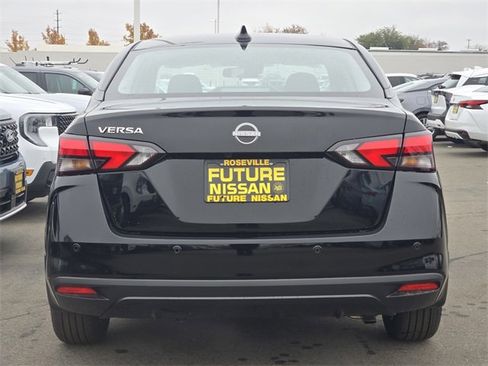 New 2025 Nissan Versa SV image 5