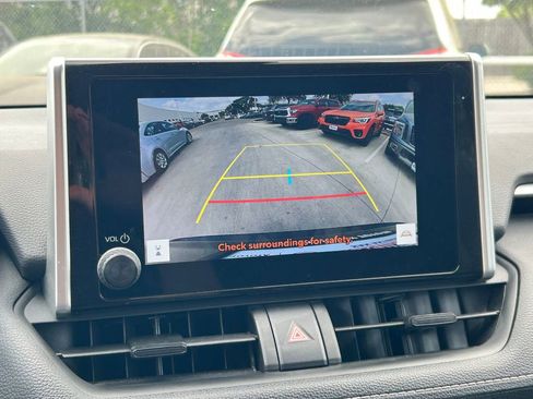 Certified 2025 Toyota RAV4 XLE image 30