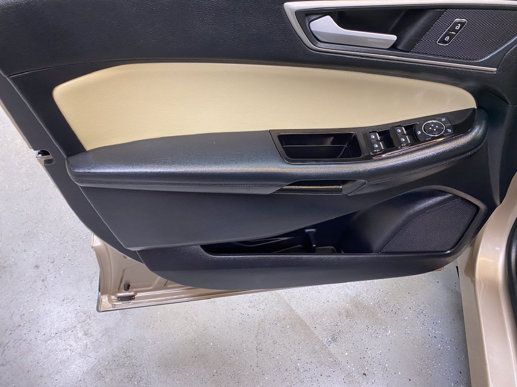 Used 2020 Ford Edge SEL w/ Convenience Package FWD image 21