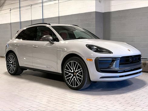 New 2026 Porsche Macan Turbo image 7