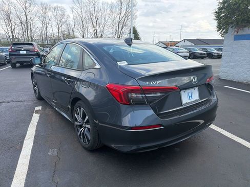 Certified 2024 Honda Civic EX image 3