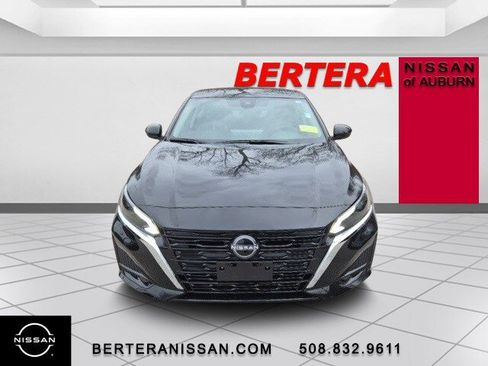 New 2025 Nissan Altima 2.5 SV w/ SV Special Edition Package image 3