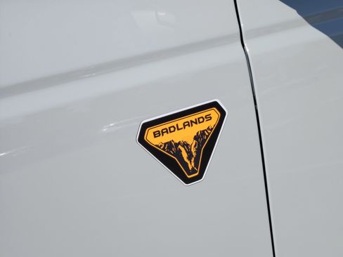 Used 2022 Ford Bronco Badlands AWD/4WD image 37