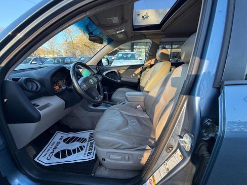 Used 2007 Toyota RAV4 Limited image 10