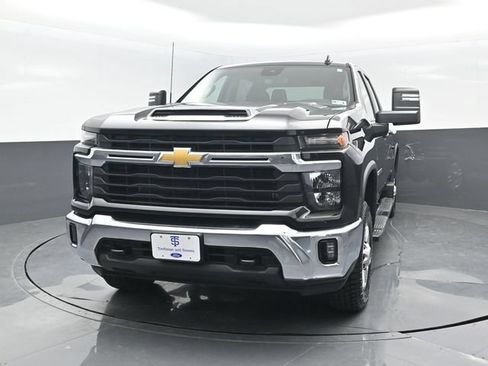 Used 2025 Chevrolet Silverado 2500 LT w/ Convenience Package AWD/4WD image 21