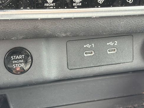 Used 2025 Nissan Rogue SV FWD image 31