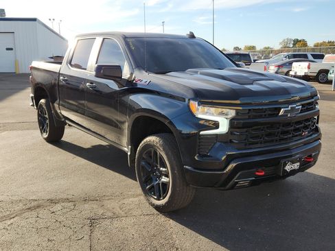 Used 2024 Chevrolet Silverado 1500 LT Trail Boss w/ Convenience Package II image 6
