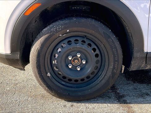 Used 2022 Buick Encore GX Preferred w/ Cold Weather Comfort Package image 7