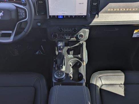 New 2025 Ford Bronco Badlands AWD/4WD image 48