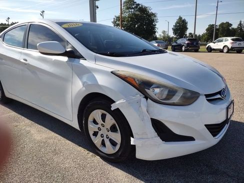 Used 2016 Hyundai Elantra SE FWD image 7