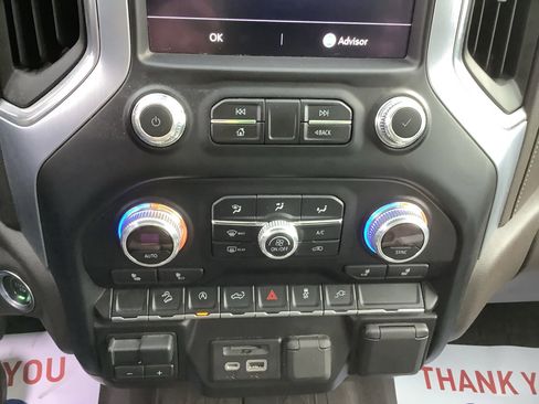 Used 2019 GMC Sierra 1500 SLT w/ X31 Off-Road Package AWD/4WD image 17
