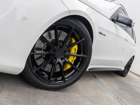 Used 2014 Mercedes-Benz E 63 AMG S-Model image 4