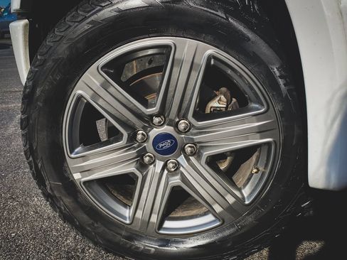 Used 2019 Ford F150 XLT w/ Equipment Group 302A Luxury AWD/4WD image 3