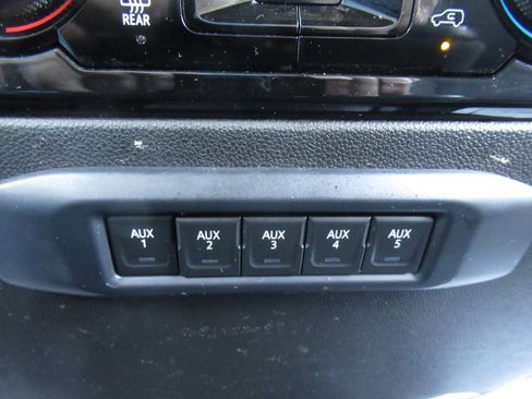 Used 2024 Chevrolet Silverado 2500 LT w/ Convenience Package AWD/4WD image 36