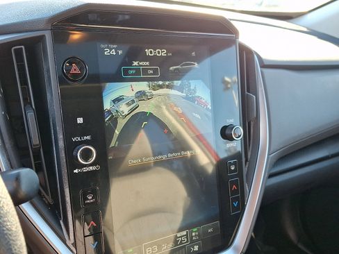 Used 2024 Subaru Crosstrek 2.0i Premium image 18