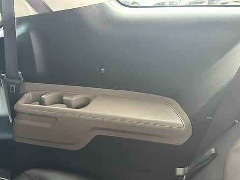 Used 2026 Kia Carnival FWD image 34