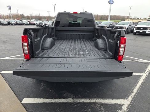 Used 2022 Ford F350 XLT image 36