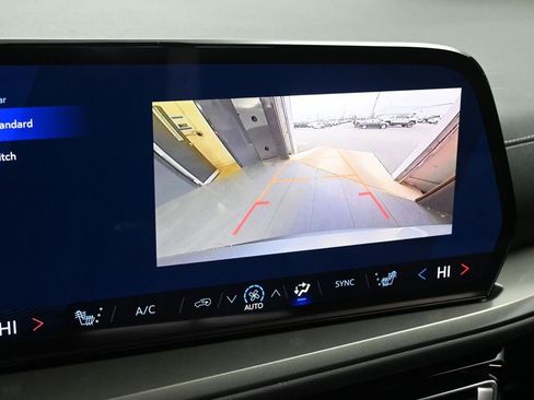 New 2026 Chevrolet Traverse LT w/ Midnight/Sport Edition image 28