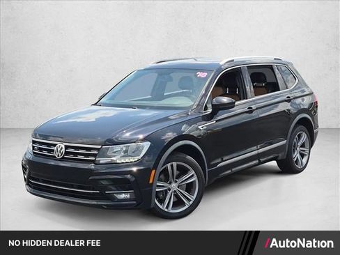 Used 2018 Volkswagen Tiguan SEL w/ R-Line Package FWD image 1