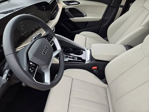 Certified 2025 Audi Q5 Prestige image 15