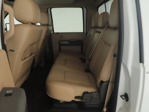 Used 2015 Ford F250 Lariat w/ Lariat Ultimate Package image 9