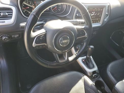 Used 2021 Jeep Compass Latitude AWD/4WD image 19