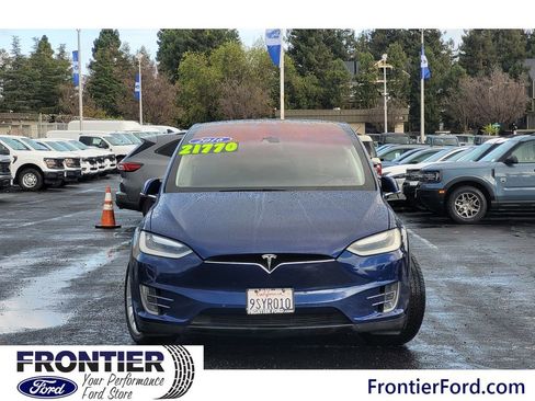Used 2016 Tesla Model X 90D image 3