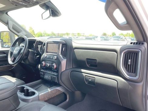 Used 2023 GMC Sierra 3500 Denali AWD/4WD image 30