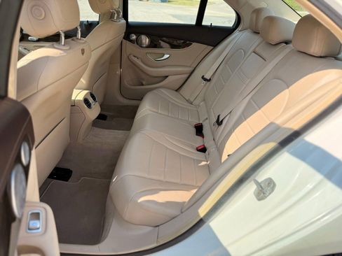 Used 2015 Mercedes-Benz C 300 4MATIC Sedan image 31