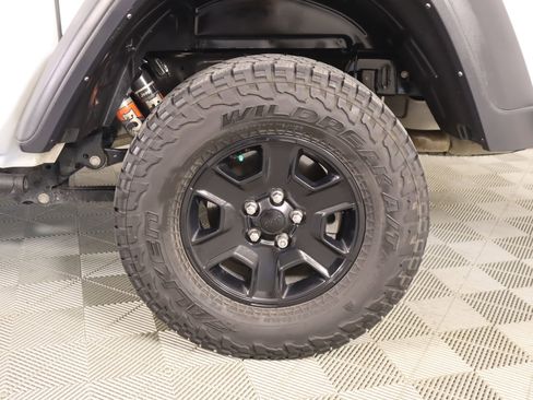 Used 2022 Jeep Gladiator Mojave w/ Trailer Tow Package image 18