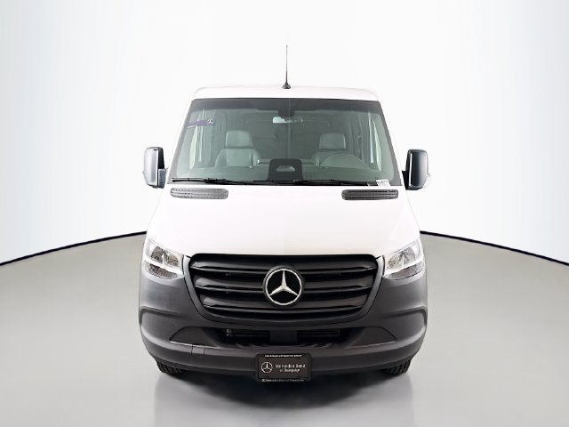 Used 2026 Mercedes-Benz Sprinter 4500 image 2