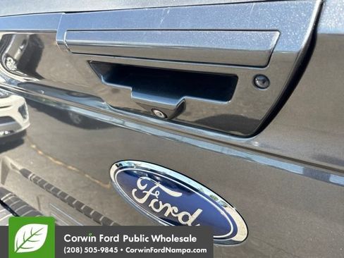 Used 2018 Ford F150 Lariat w/ Equipment Group 502A Luxury AWD/4WD image 11