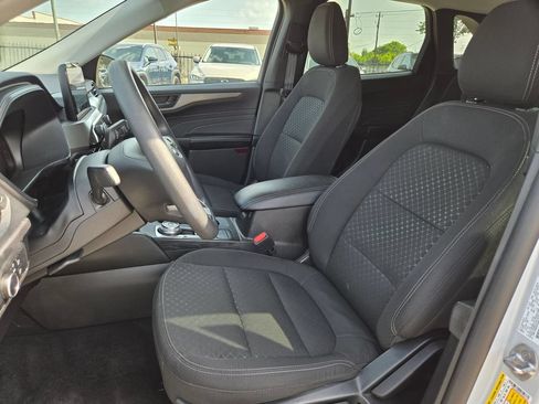 Used 2025 Ford Escape Active AWD/4WD image 19
